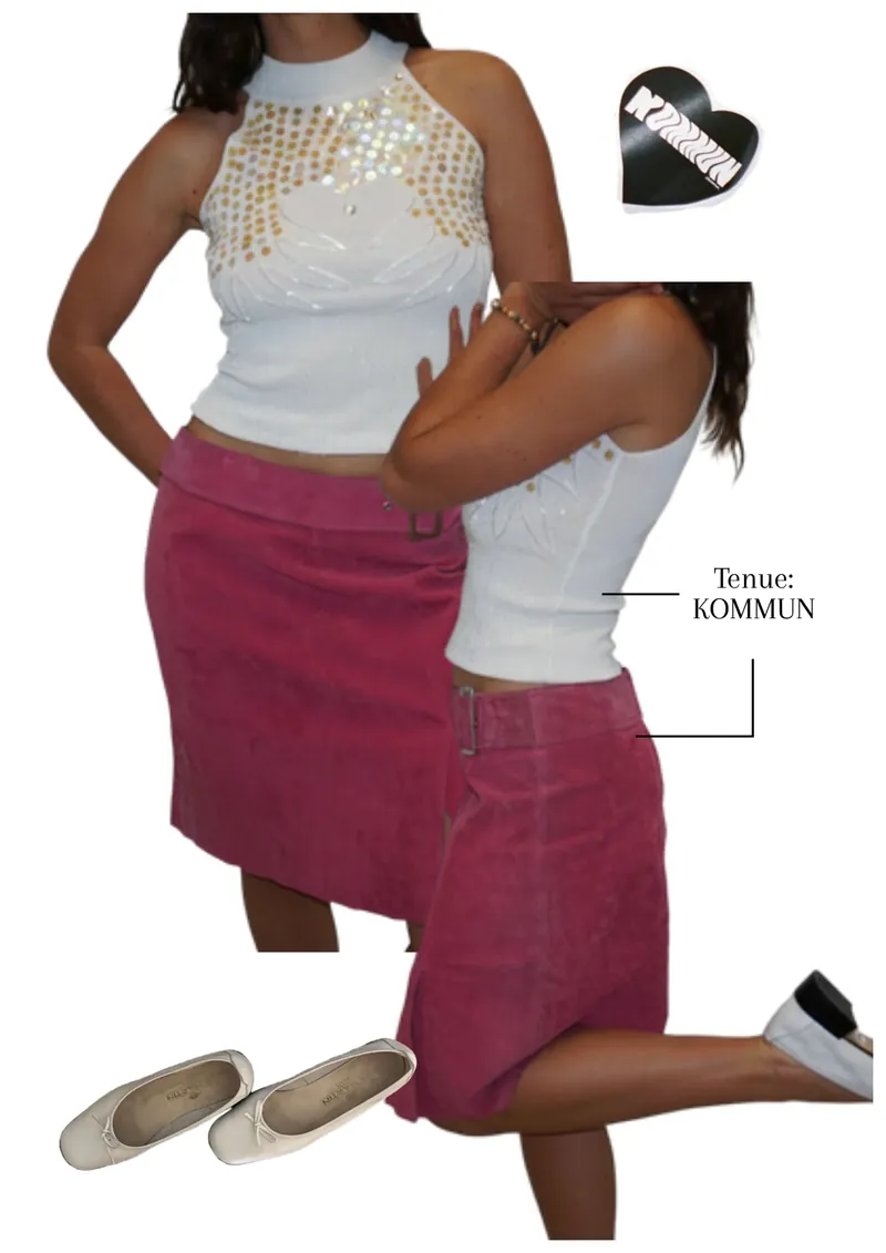 Une mannequin en top blanc à paillettes et jupe en daim rose, avec des ballerines crème
